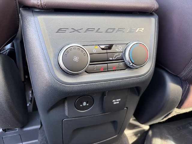 New 2026 Ford Explorer Platinum w/ LUX Leather Package AWD/4WD image 12