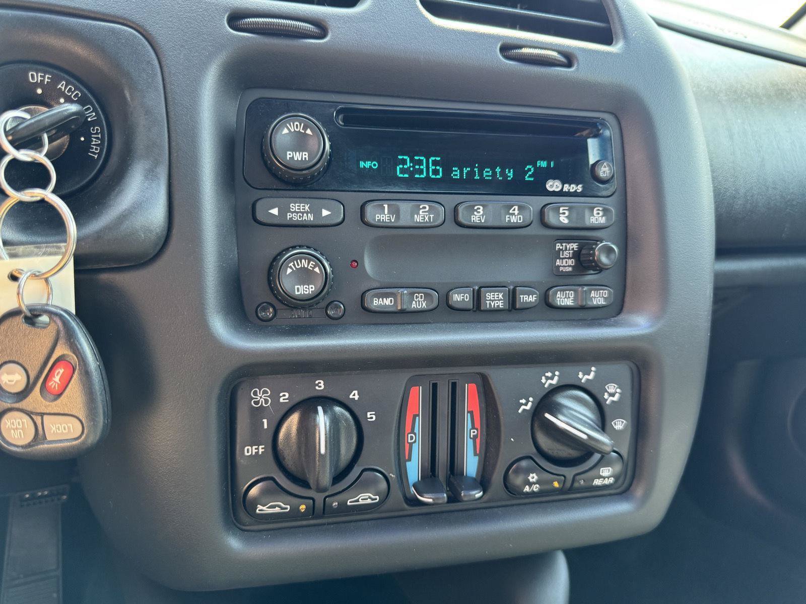 Used 2002 Chevrolet Monte Carlo SS w/ Preferred Equipment Group FWD image 21