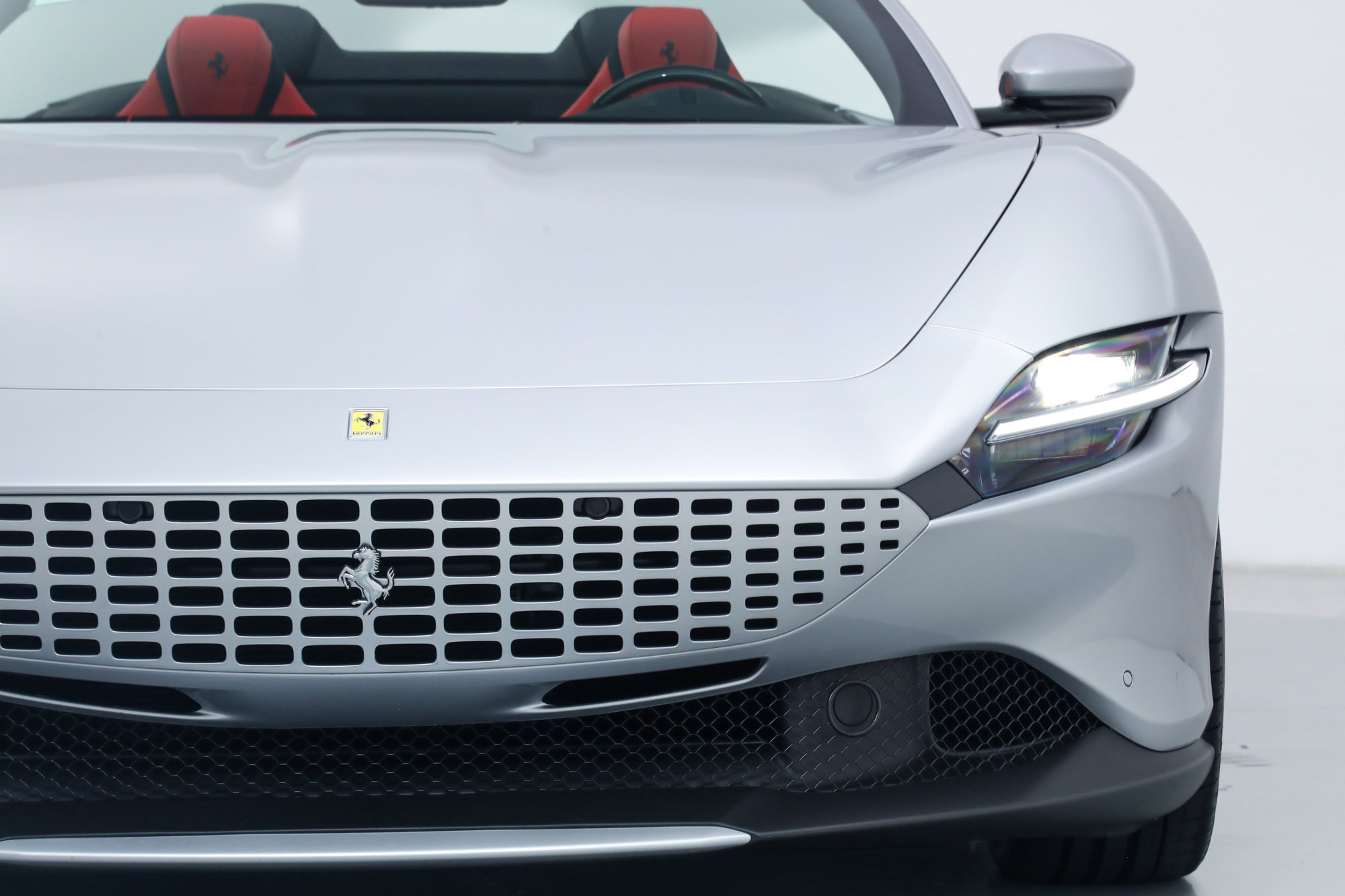 Certified 2026 Ferrari Roma Spider RWD image 15
