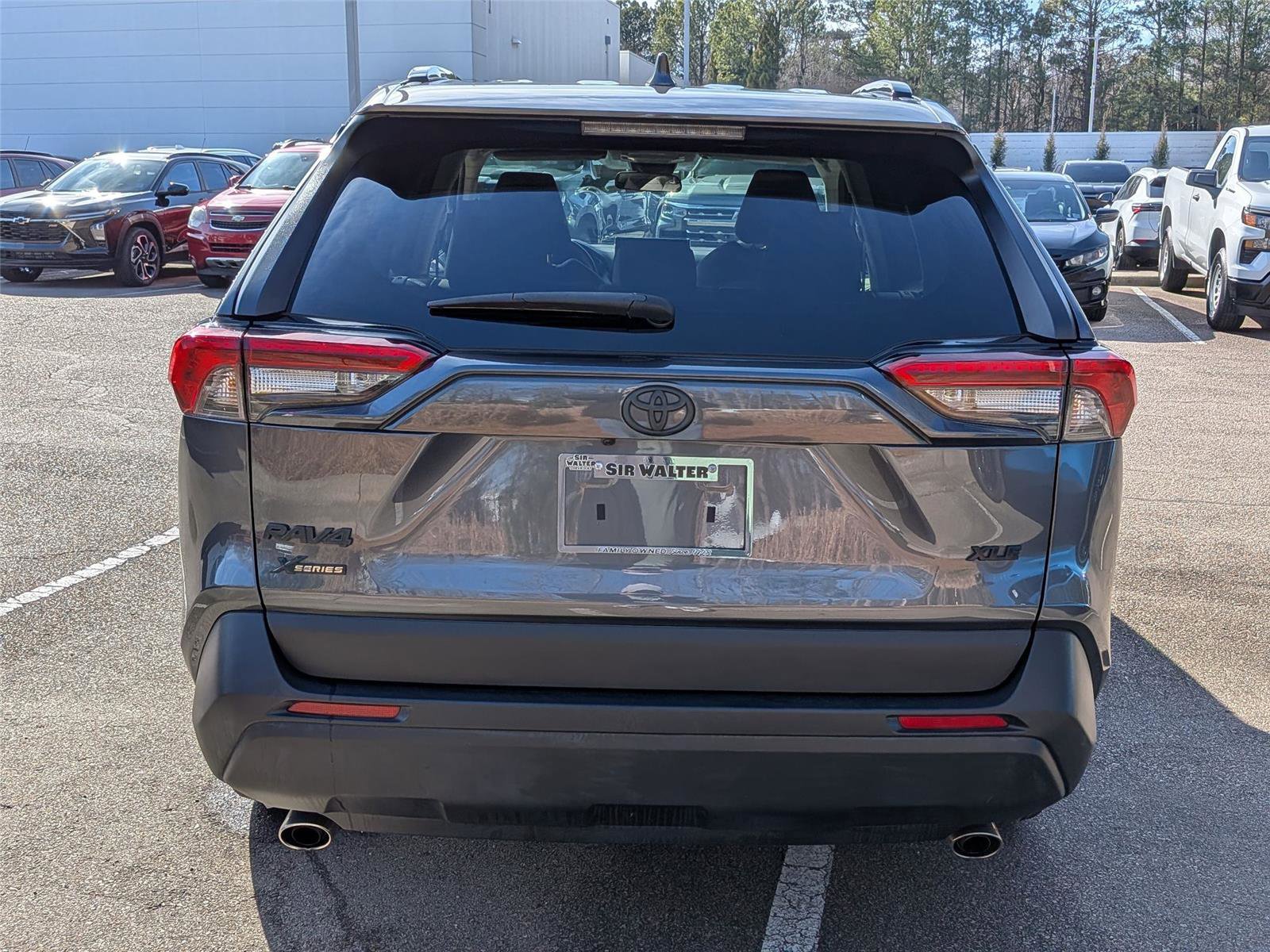 Used 2021 Toyota RAV4 XLE image 4