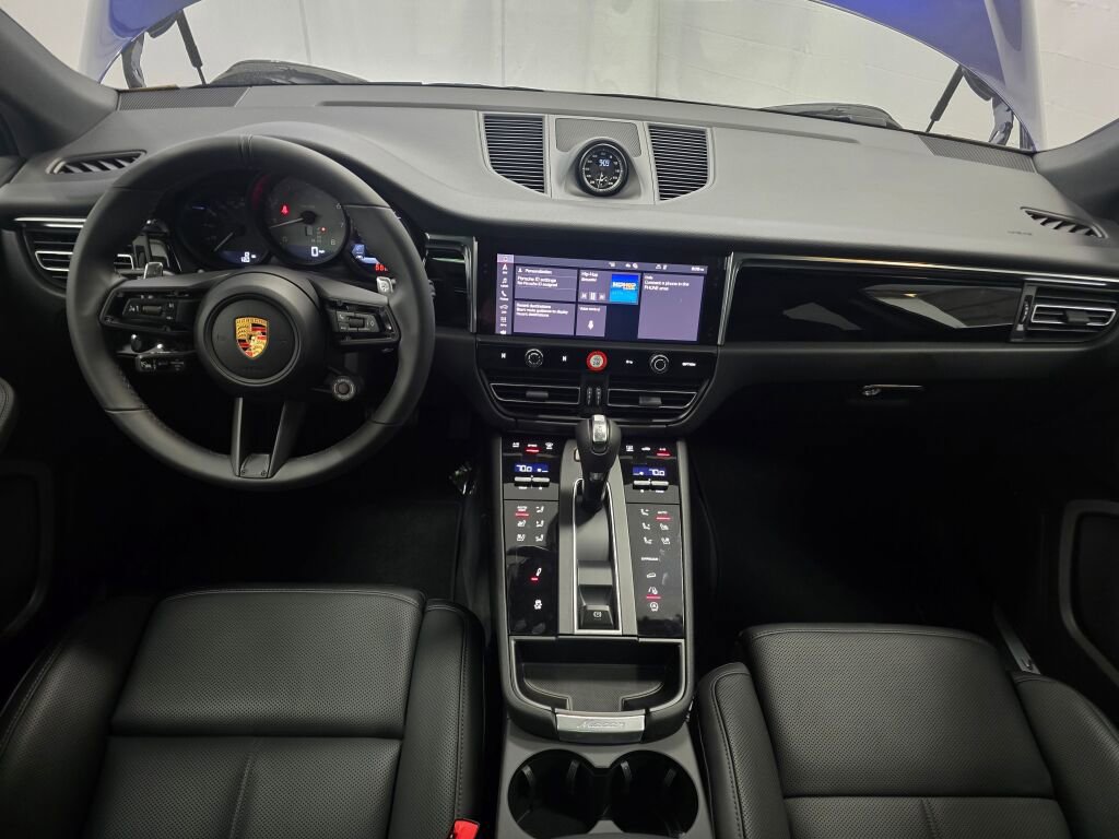 New 2026 Porsche Macan S image 18
