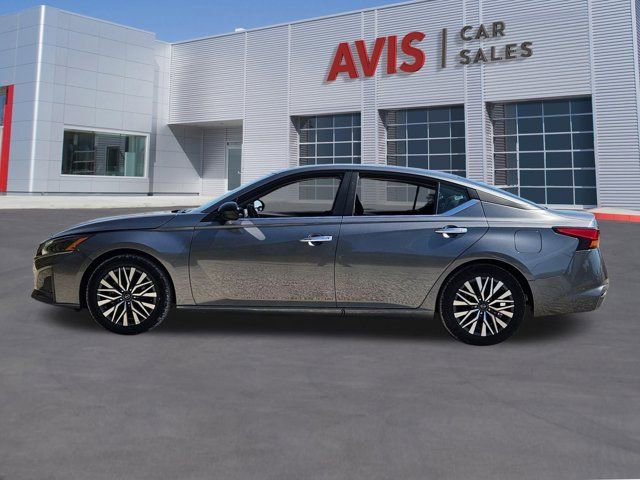 Used 2025 Nissan Altima 2.5 SV image 10