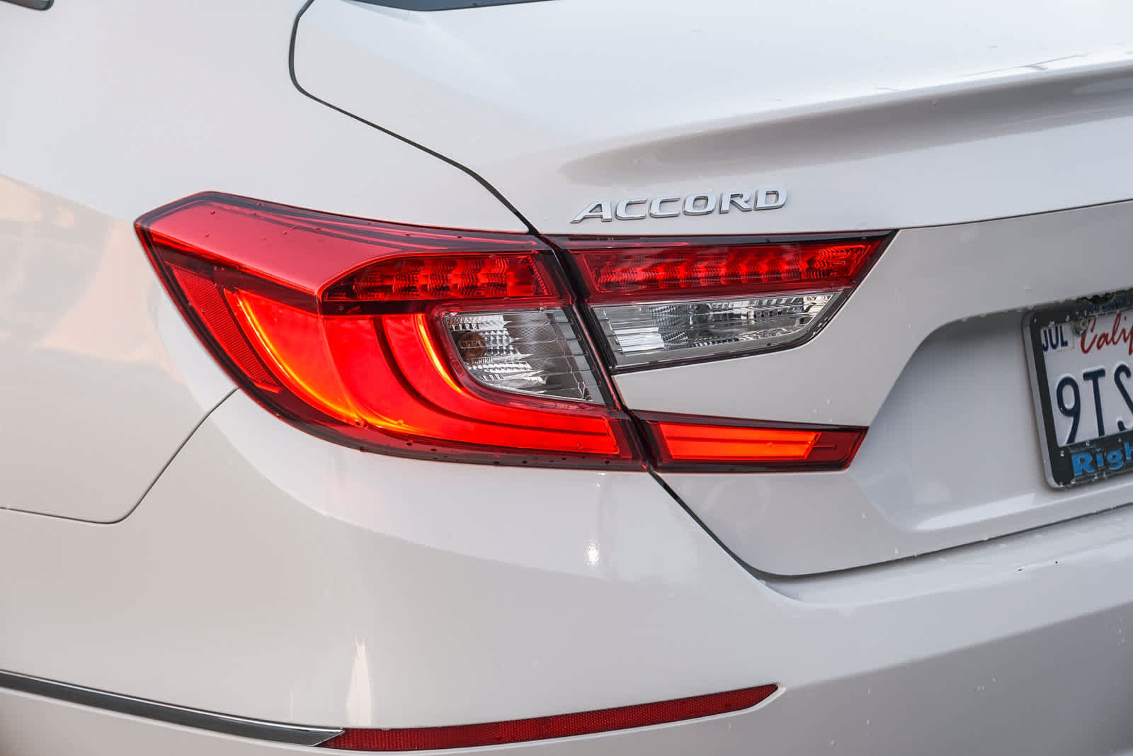 Used 2020 Honda Accord EX-L image 7
