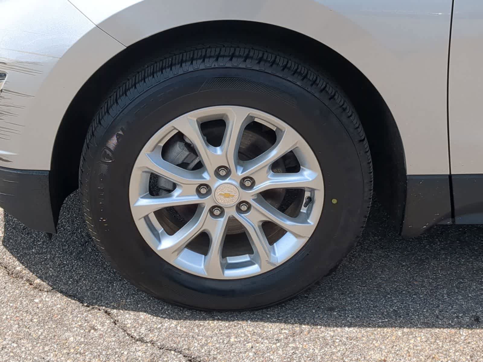 Used 2021 Chevrolet Equinox LT FWD image 14