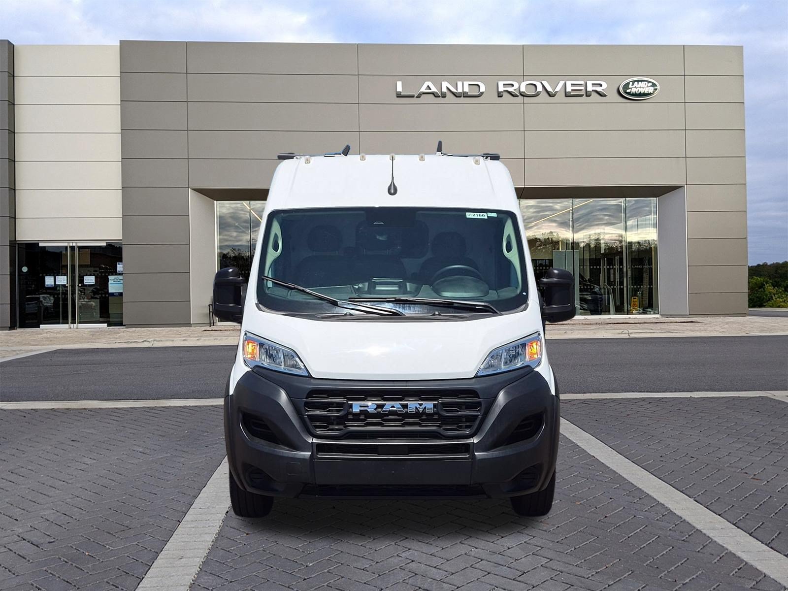 Used 2024 RAM ProMaster 2500 FWD image 2