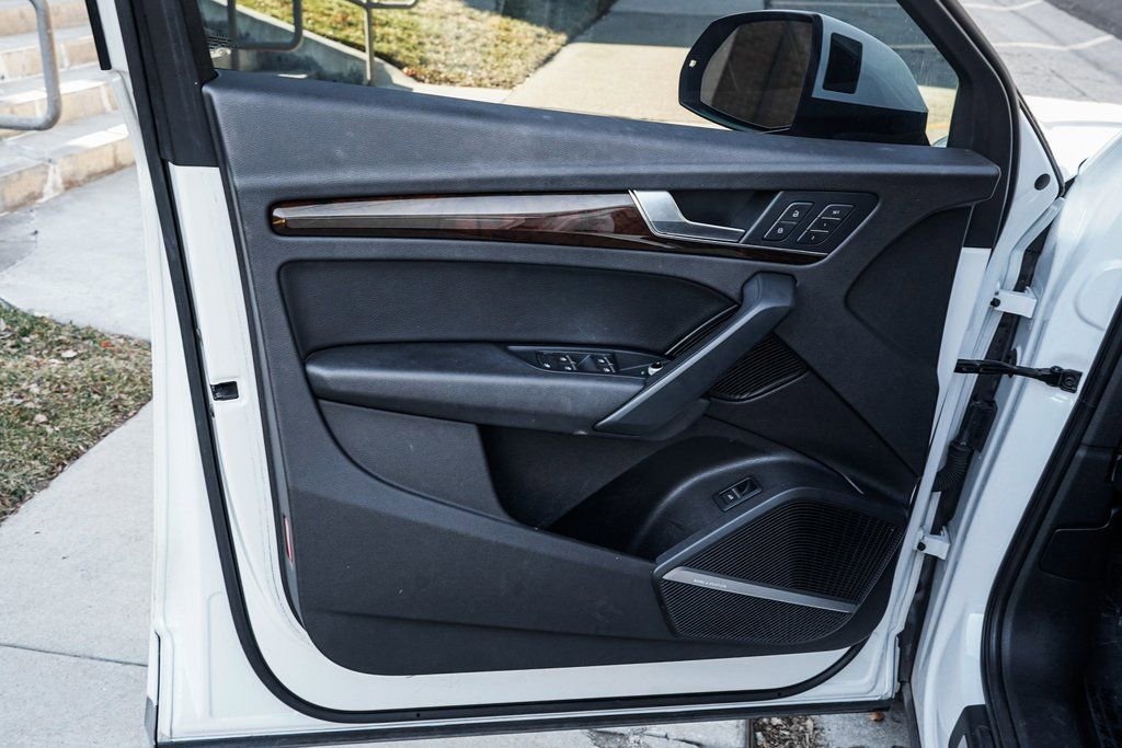 Used 2018 Audi Q5 2.0T Premium Plus w/ Premium Plus Package image 8