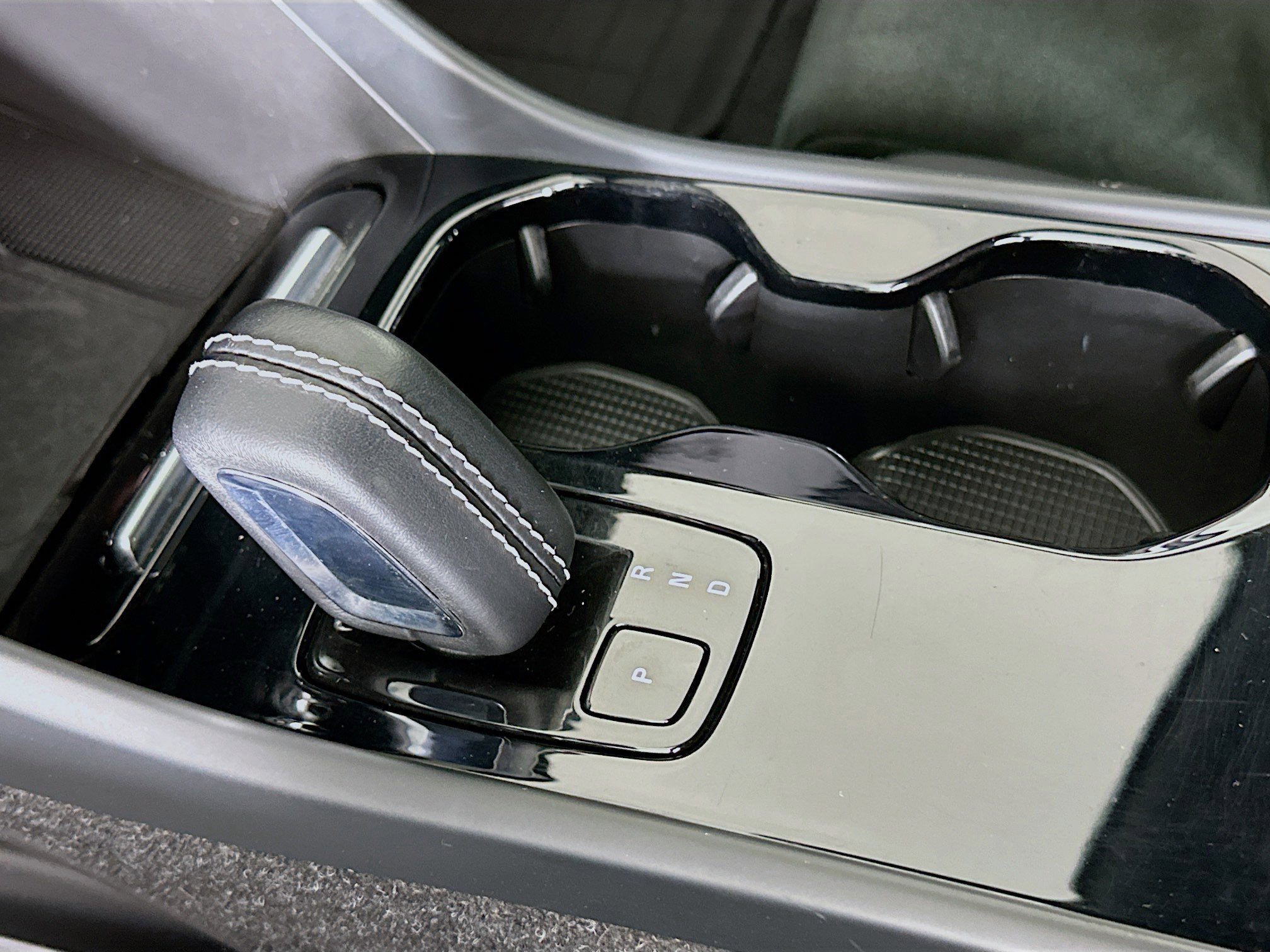 Used 2021 Volvo XC40 P8 Recharge w/ Advanced Package image 25