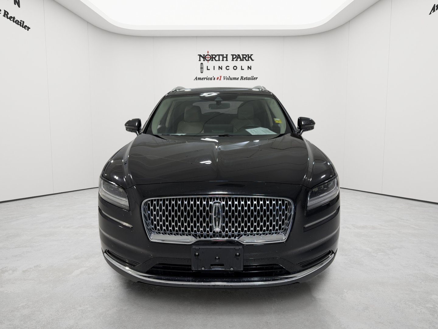 Used 2021 Lincoln Nautilus FWD w/ Equipment Group 101A image 7