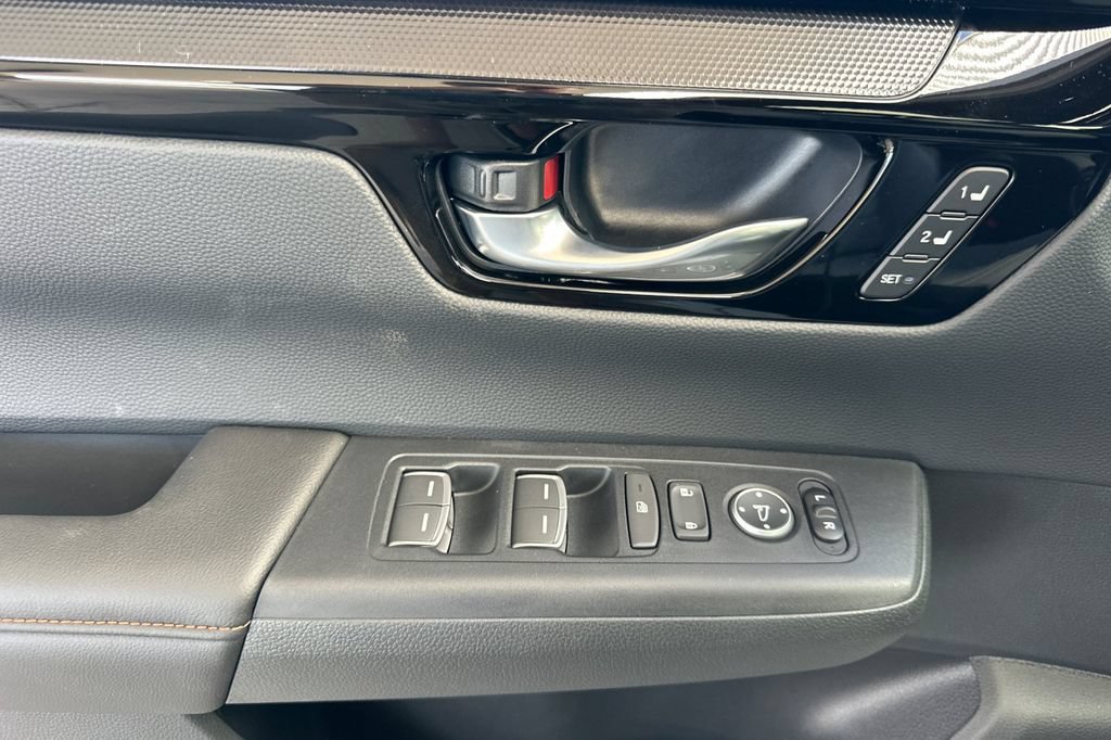 Used 2026 Honda CR-V Sport Touring image 5