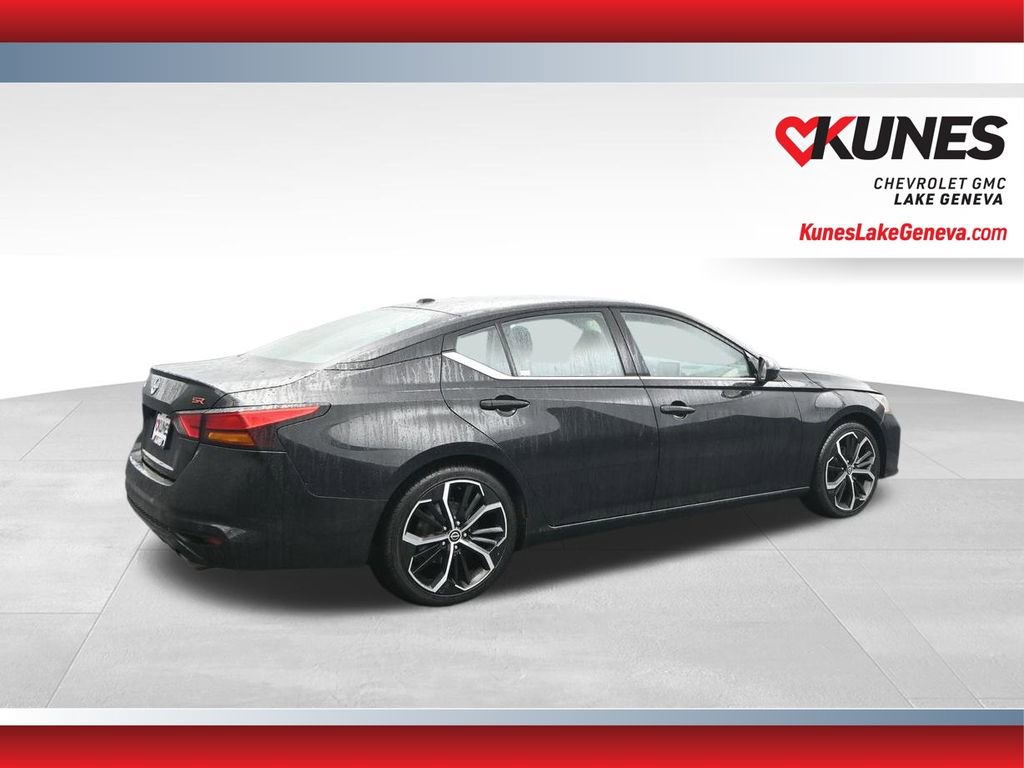 Used 2024 Nissan Altima 2.5 SR FWD image 10