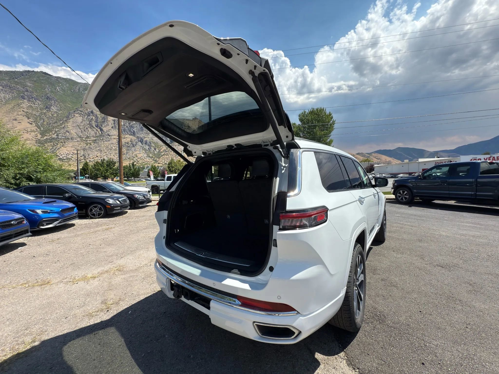 Used 2021 Jeep Grand Cherokee L Overland image 17