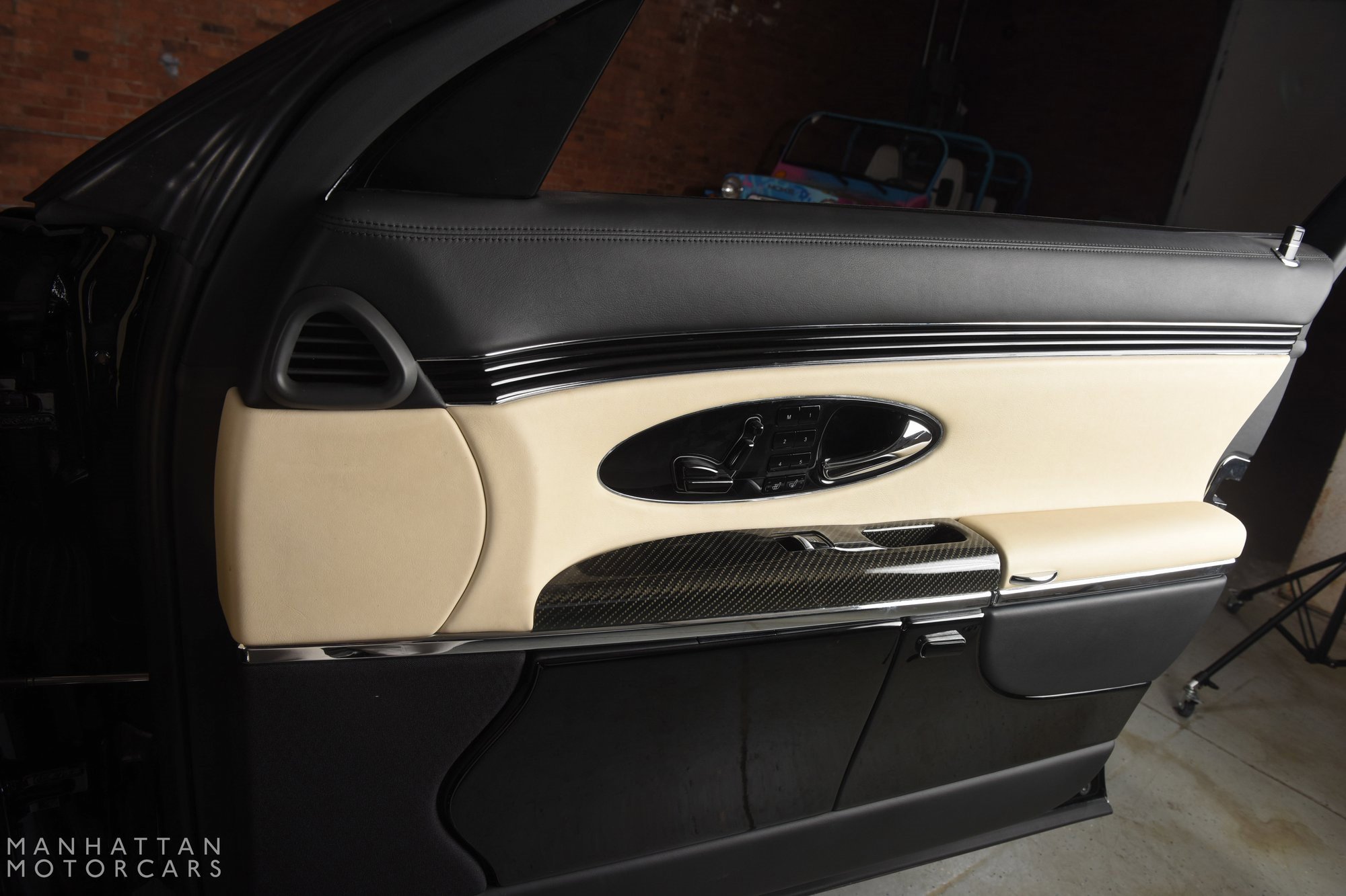 Used 2009 Maybach 62 S image 31