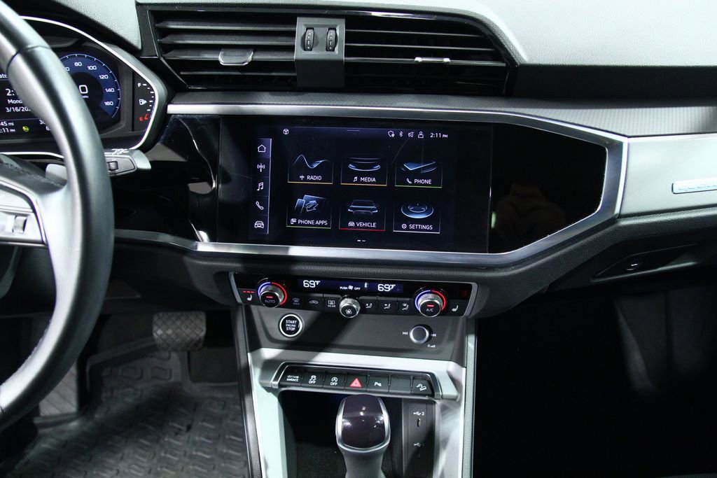 Used 2022 Audi Q3 2.0T Premium Plus image 19