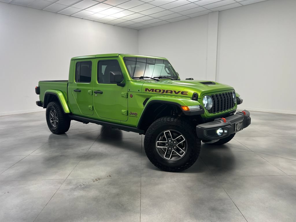 Used 2025 Jeep Gladiator Mojave w/ Convenience Group
