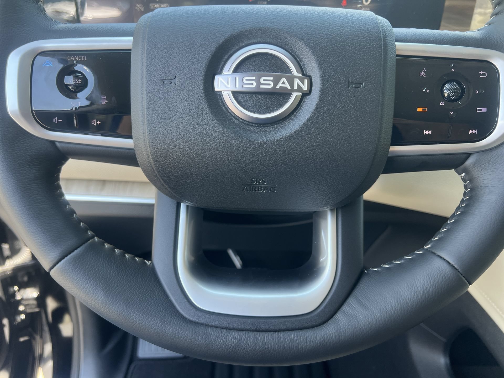 New 2026 Nissan Armada Platinum w/ Accent Package RWD image 9