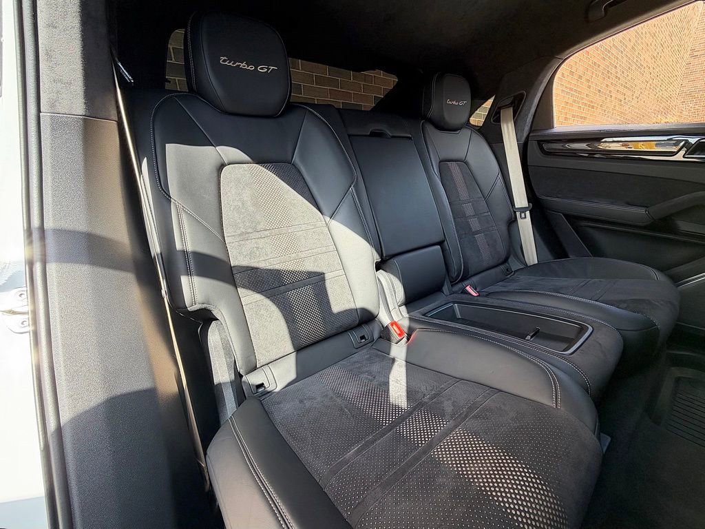 Certified 2022 Porsche Cayenne Turbo GT AWD/4WD image 23