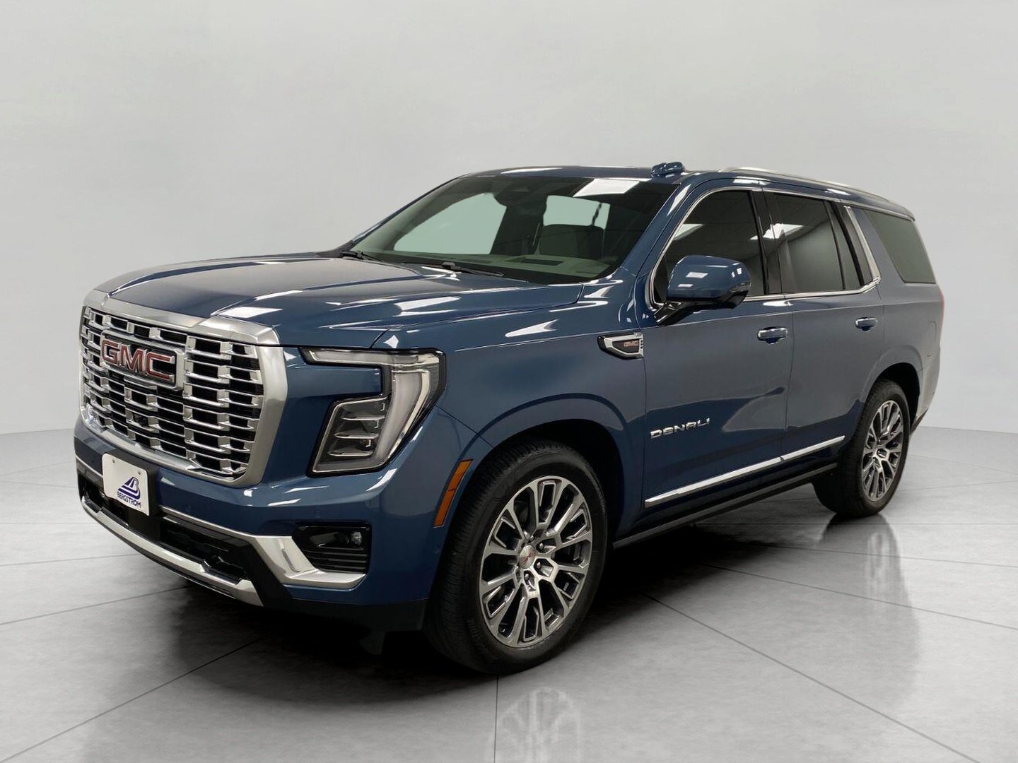 Certified 2026 GMC Yukon Denali w/ Denali Reserve Package AWD/4WD image 11