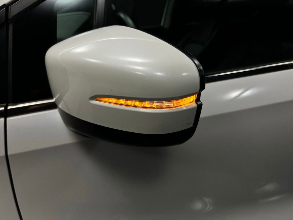 Used 2017 Nissan GT-R Premium image 39