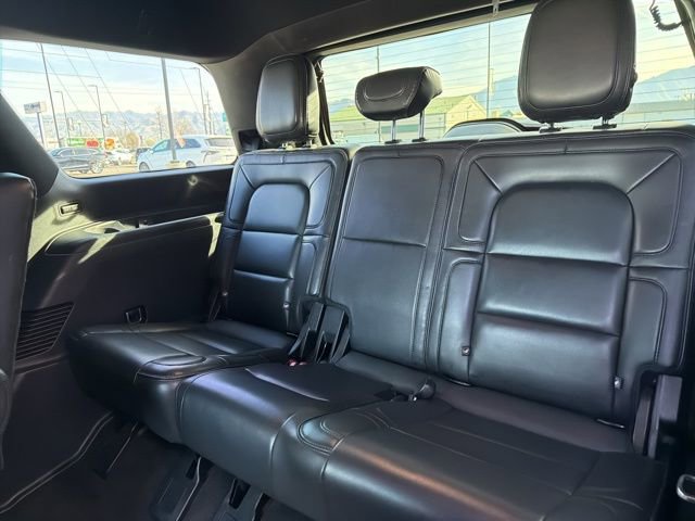 Used 2019 Lincoln Navigator Select image 20