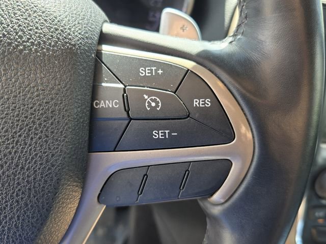 Used 2015 Jeep Grand Cherokee Limited w/ Luxury Group II image 20