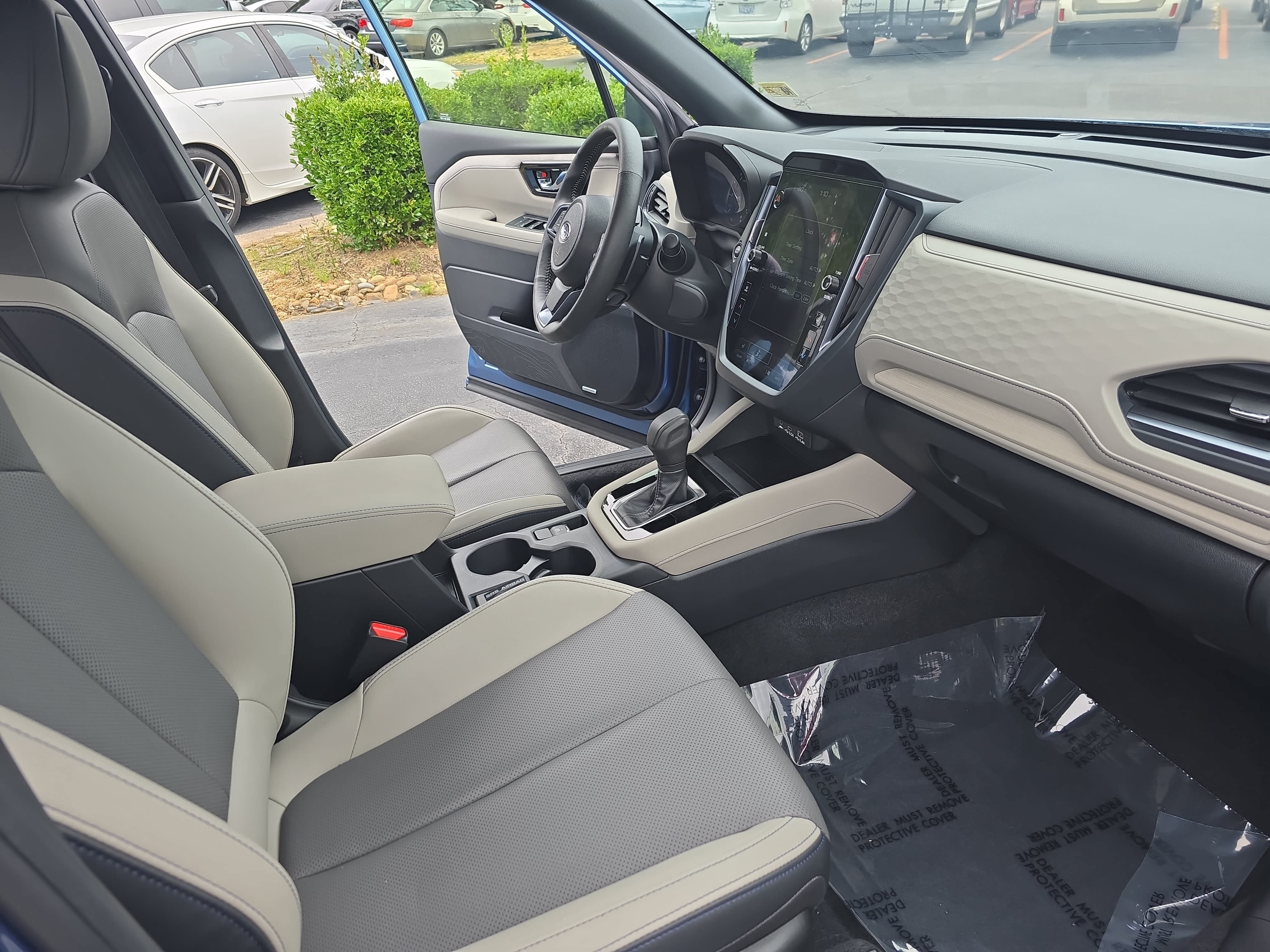 Used 2025 Subaru Forester Limited AWD/4WD image 10
