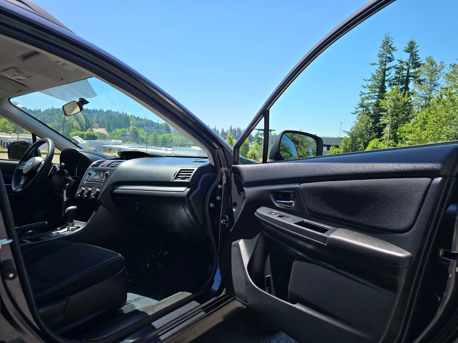 Used 2014 Subaru Crosstrek 2.0i Premium AWD/4WD image 16