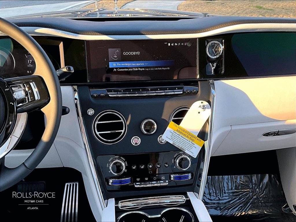 New 2026 Rolls-Royce Cullinan AWD/4WD image 7