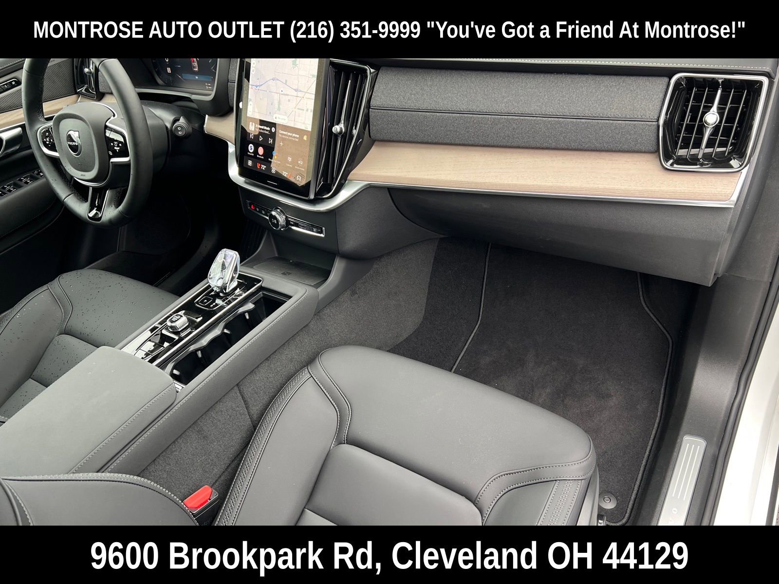 New 2025 Volvo XC90 T8 Core w/ Protection Package Premier image 17