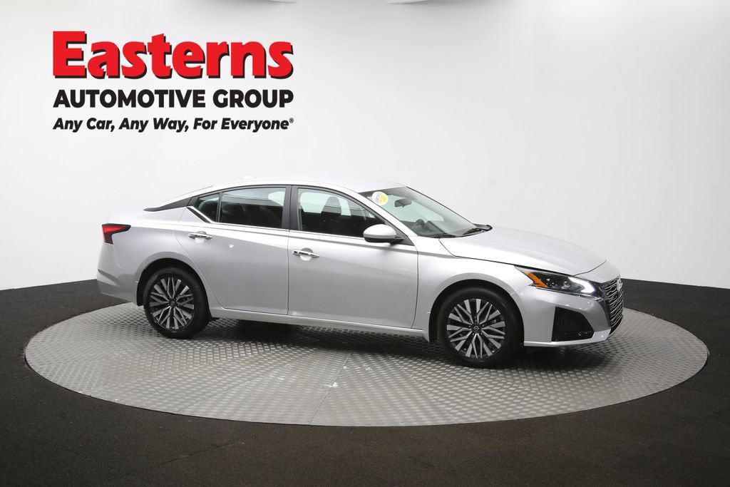 Used 2023 Nissan Altima 2.5 SV AWD/4WD image 46