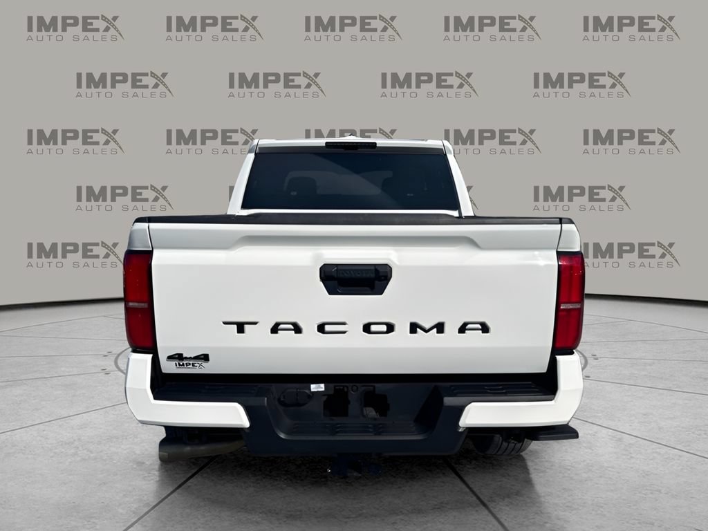 Used 2024 Toyota Tacoma TRD Sport AWD/4WD image 4