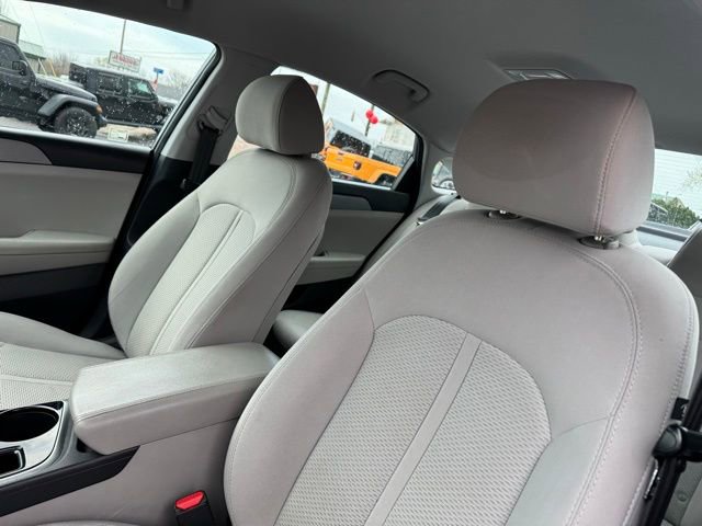 Used 2018 Hyundai Sonata SE FWD image 22