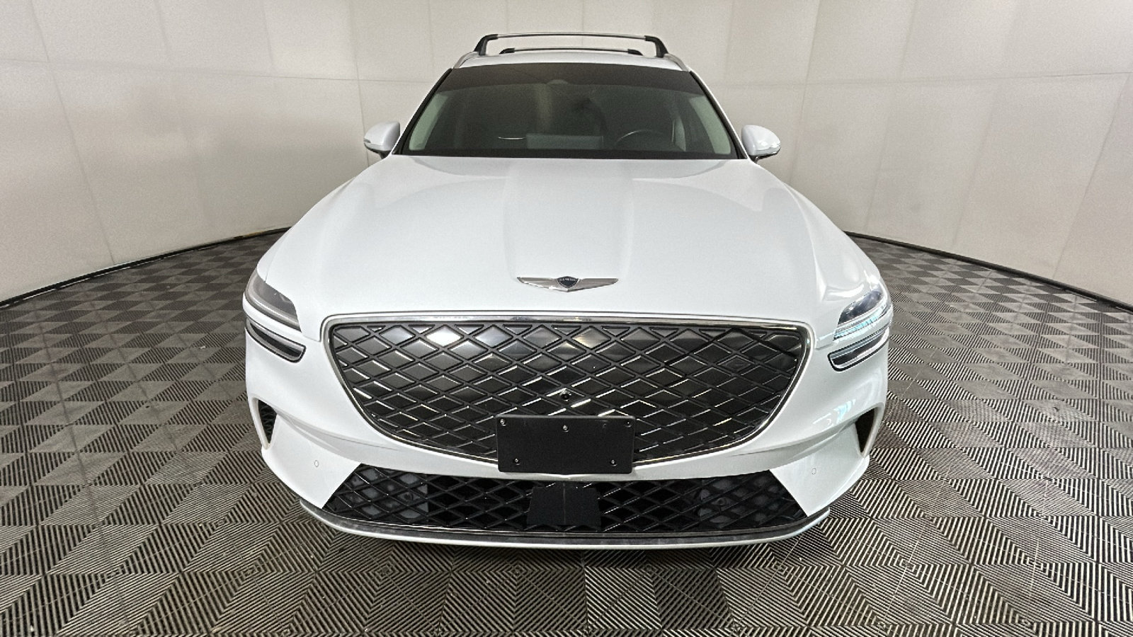 Used 2024 Genesis Electrified GV70 AWD/4WD image 9