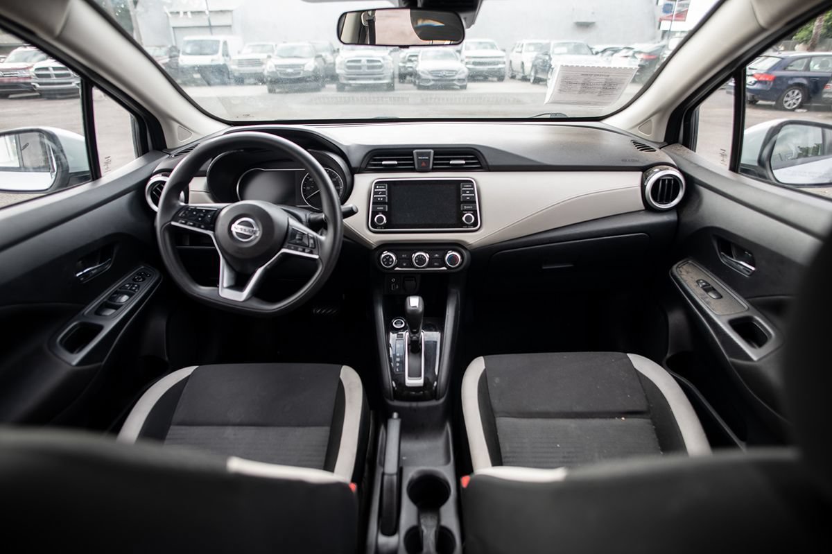Used 2021 Nissan Versa SV FWD image 25