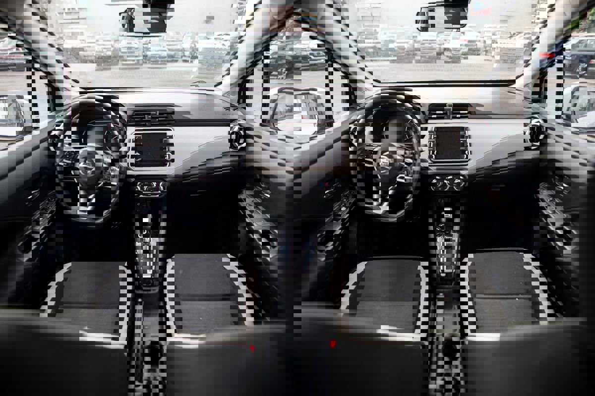 Used 2021 Nissan Versa SV image 25