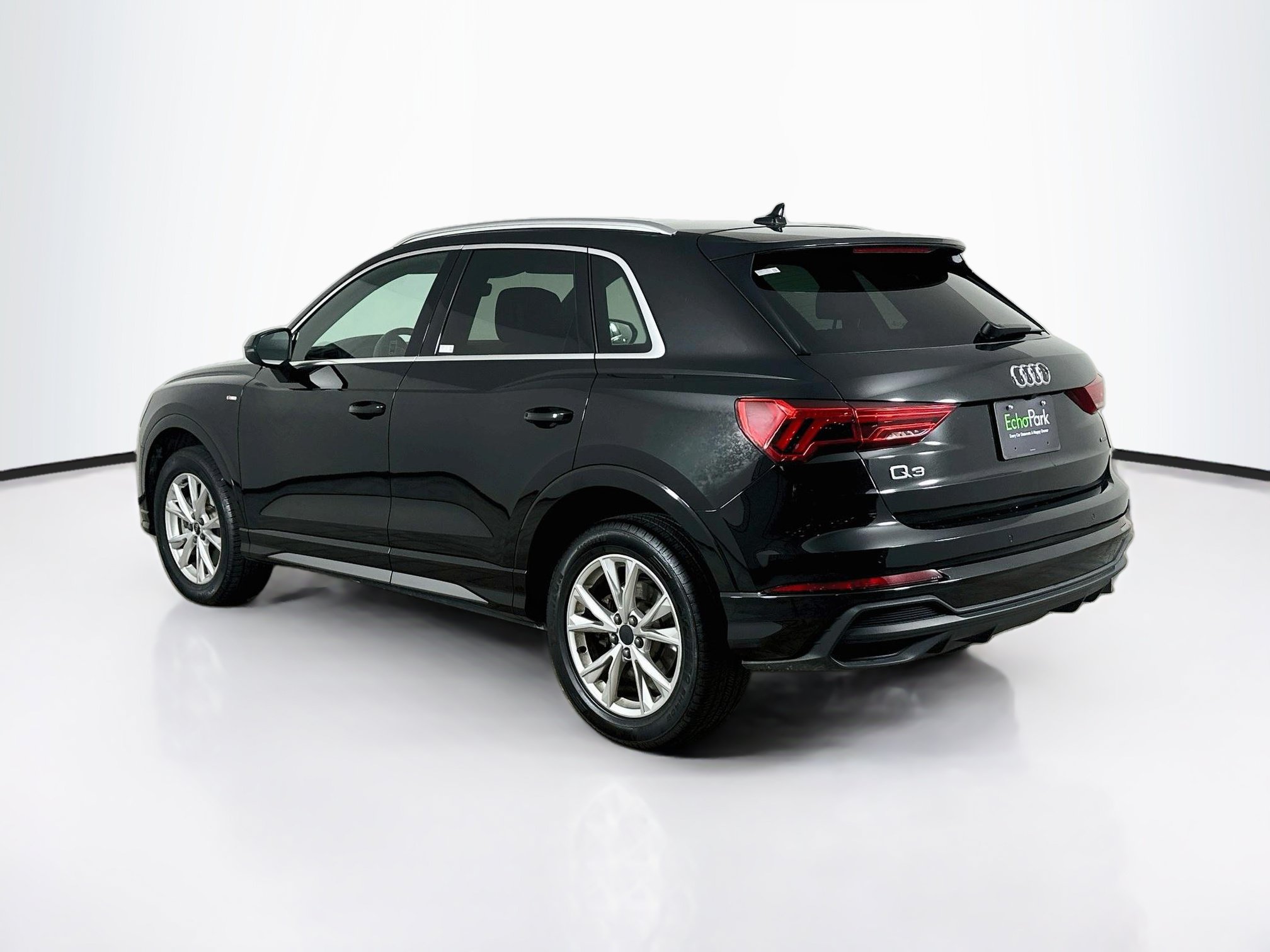 Used 2025 Audi Q3 2.0T Premium AWD/4WD image 5