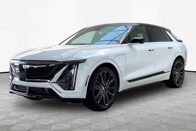 New 2027 Cadillac Lyriq V Premium AWD/4WD image 3