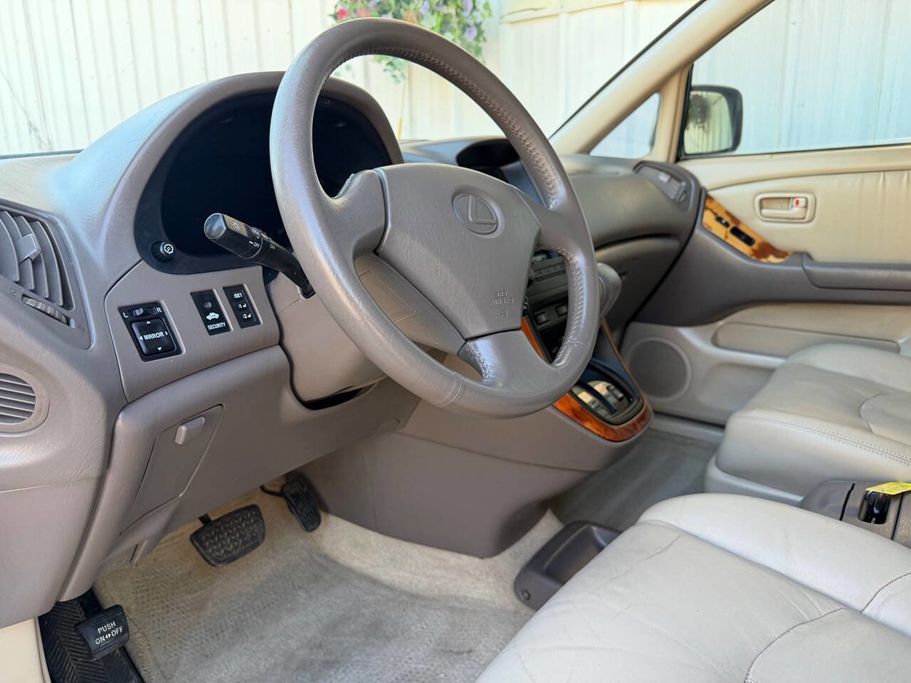 Used 2000 Lexus RX 300 4WD image 11