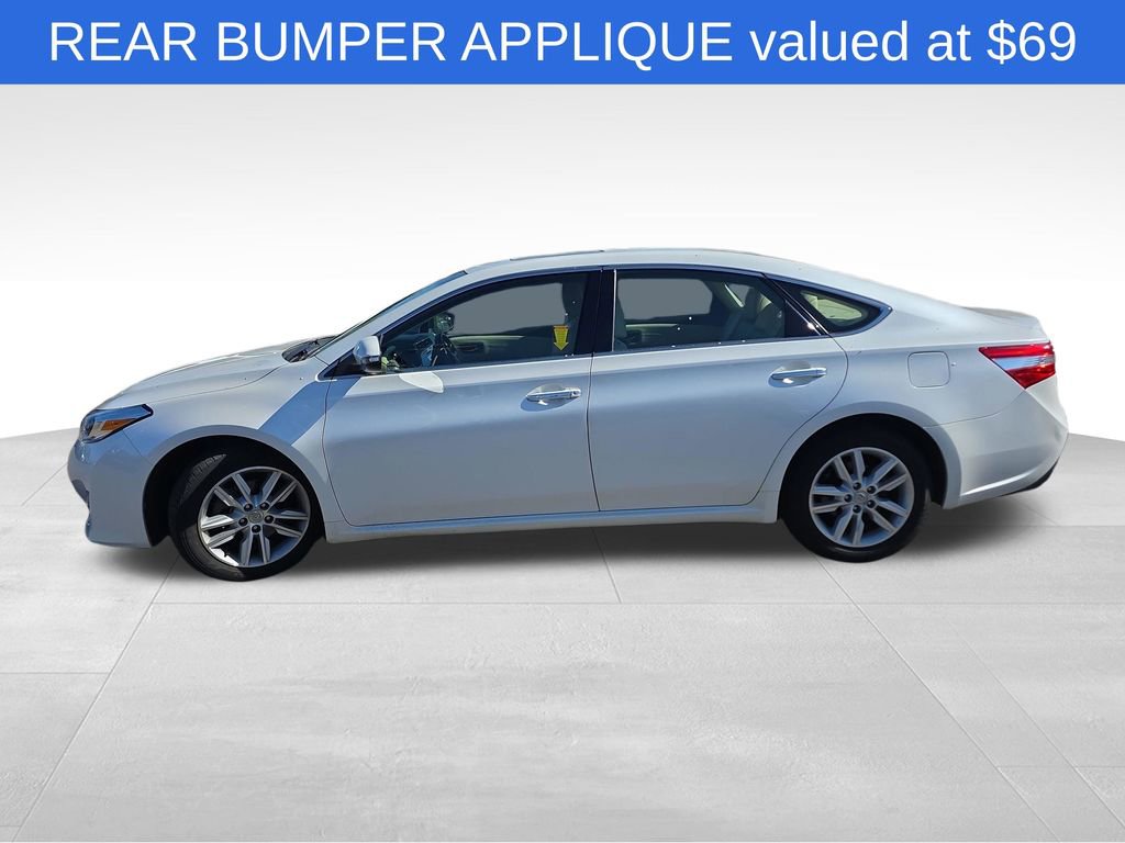 Used 2015 Toyota Avalon XLE Premium FWD image 5