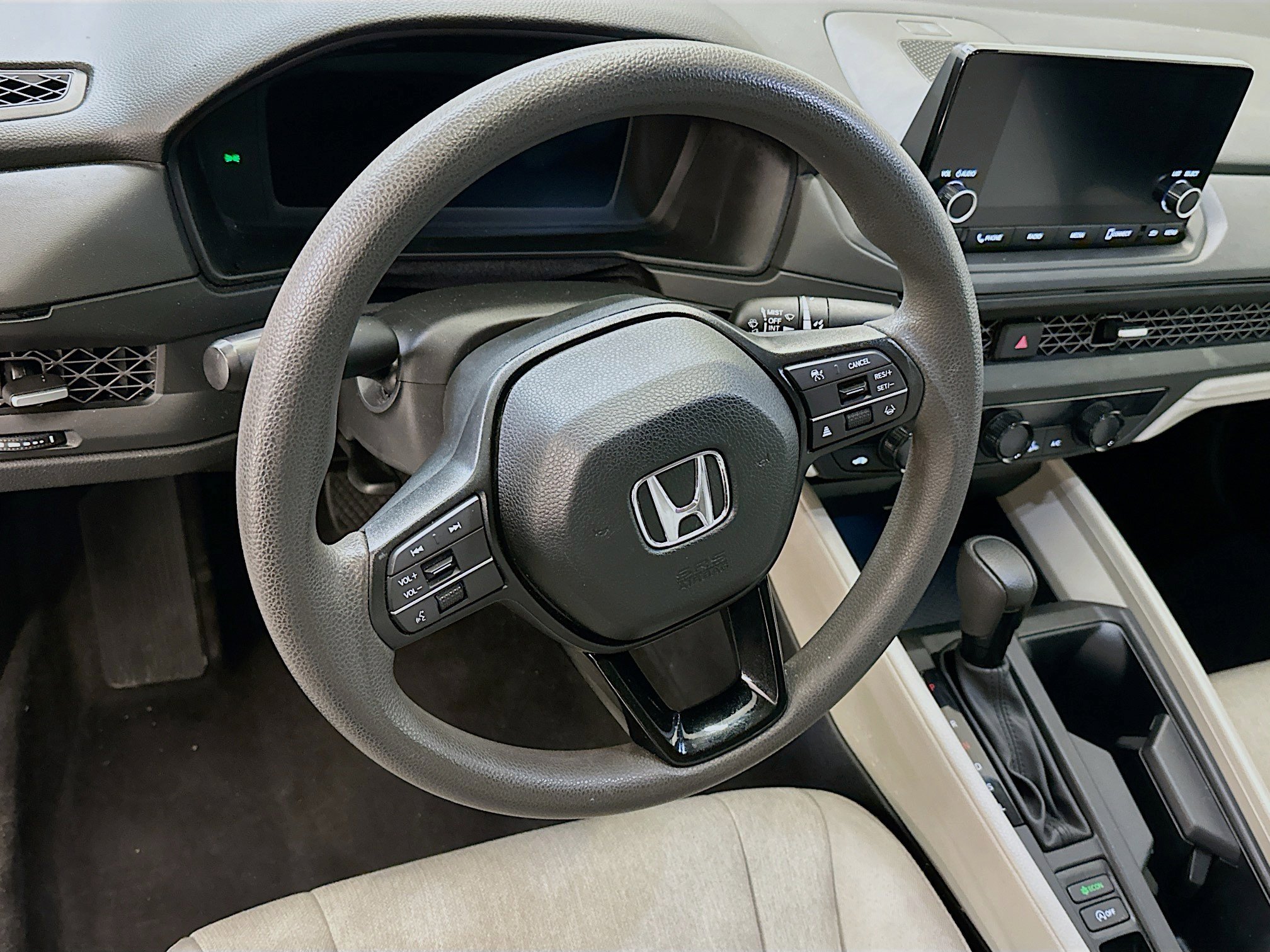 Used 2024 Honda Accord EX image 18