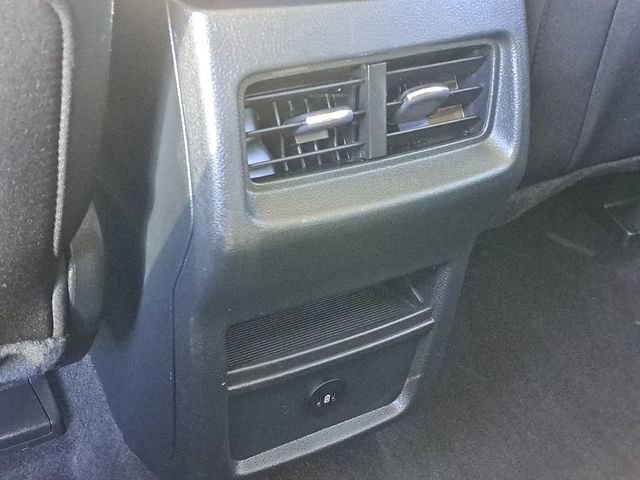 Certified 2024 Ford Edge SE w/ Black Appearance Package image 23