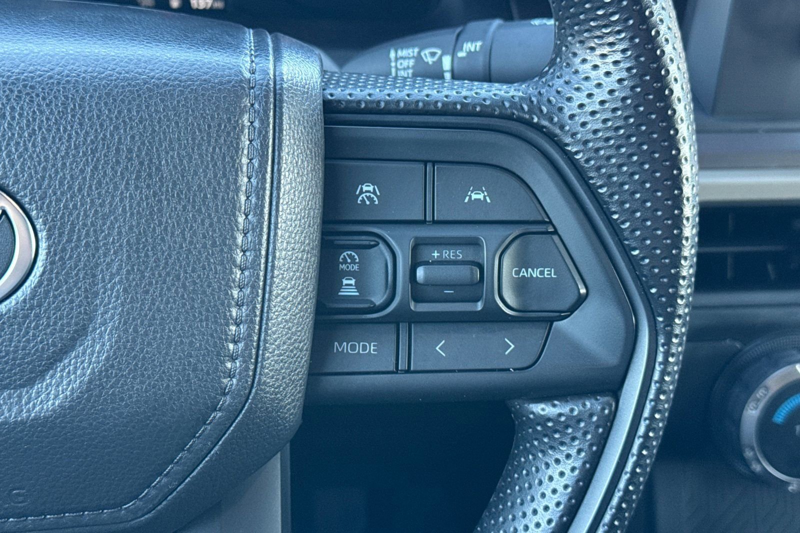 Certified 2025 Toyota Tacoma SR5 image 29