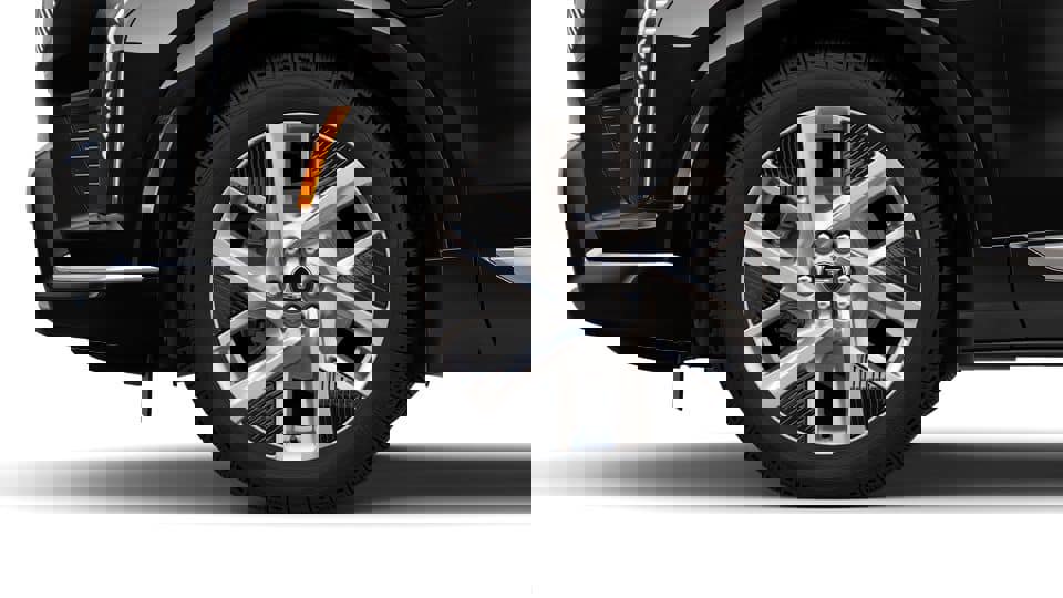 New 2026 Cadillac Optiq Luxury 1 image 33