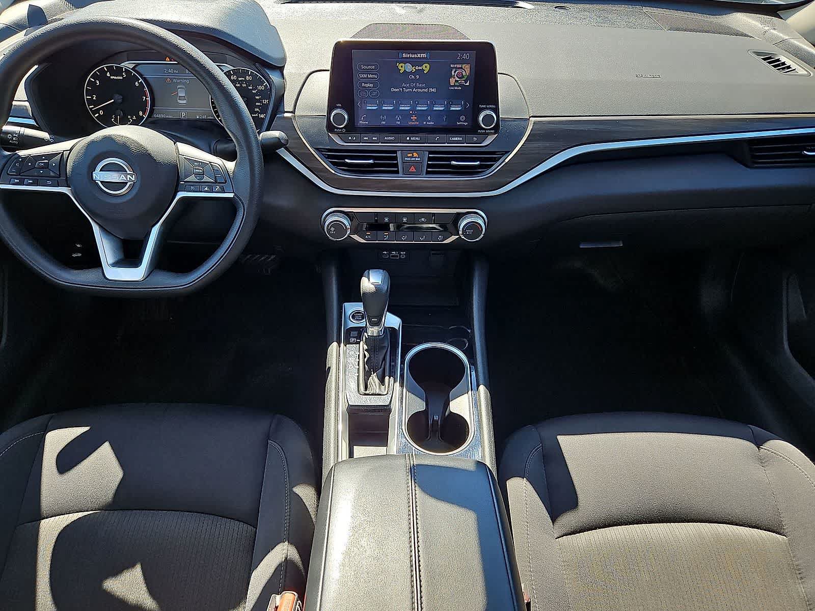 Used 2024 Nissan Altima 2.5 SV FWD image 25