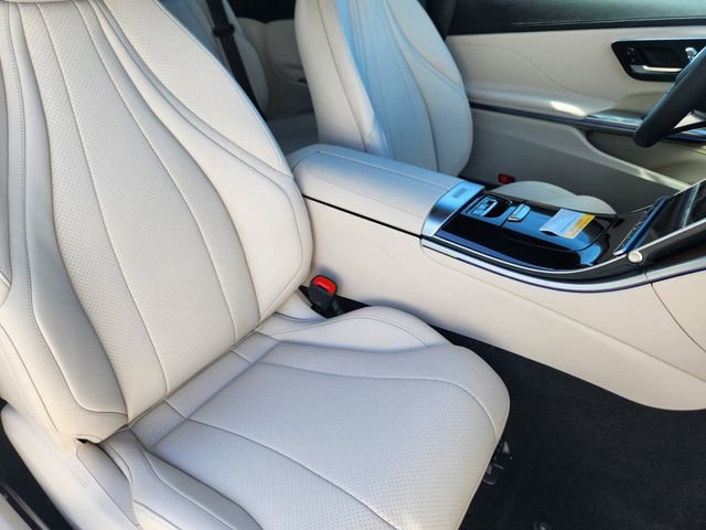 New 2026 Mercedes-Benz CLE 300 4MATIC Cabriolet image 16