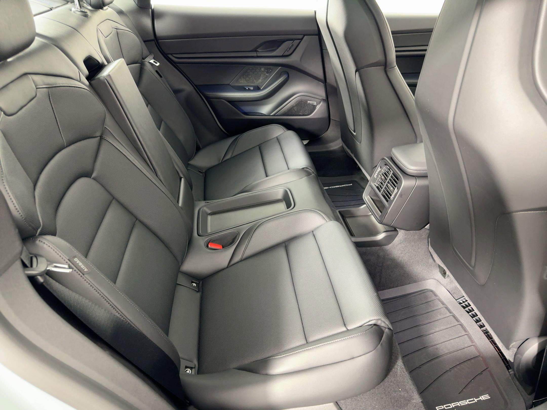 New 2026 Porsche Taycan image 28