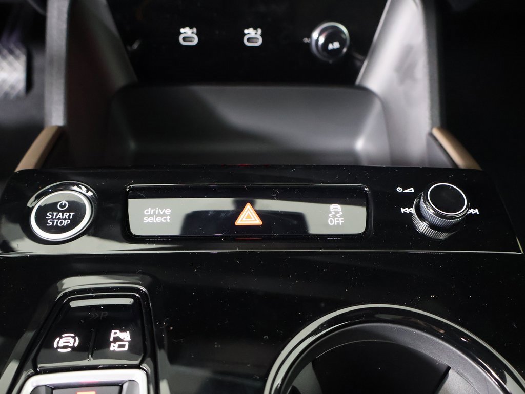 New 2025 Audi Q6 e-tron Premium Plus image 5