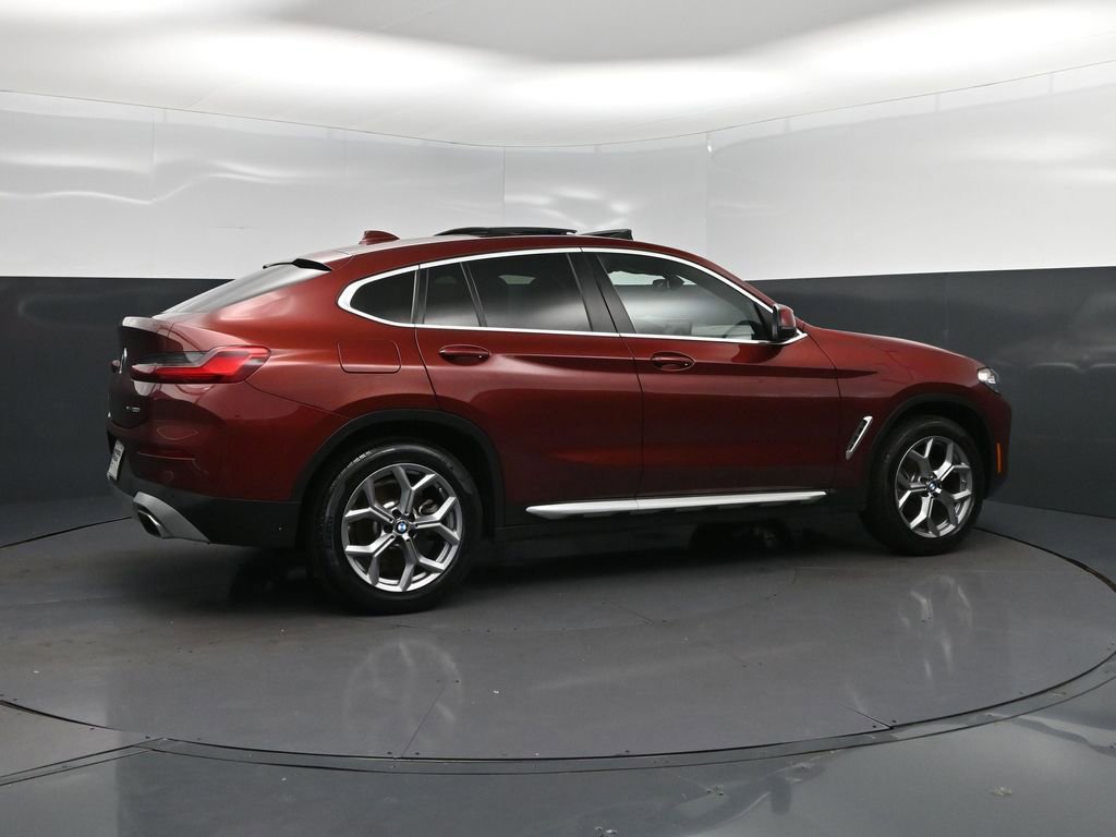 Certified 2025 BMW X4 xDrive30i AWD/4WD image 8