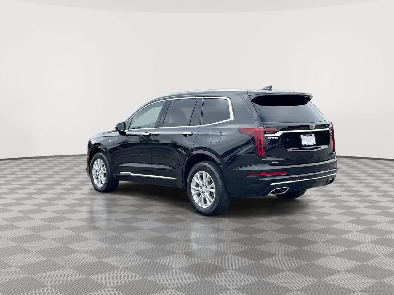 Certified 2024 Cadillac XT6 Luxury AWD/4WD image 6