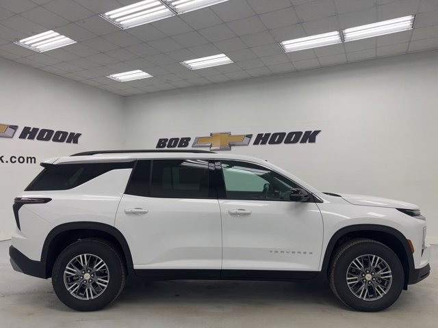 New 2026 Chevrolet Traverse LT w/ Driver Confidence Package image 4