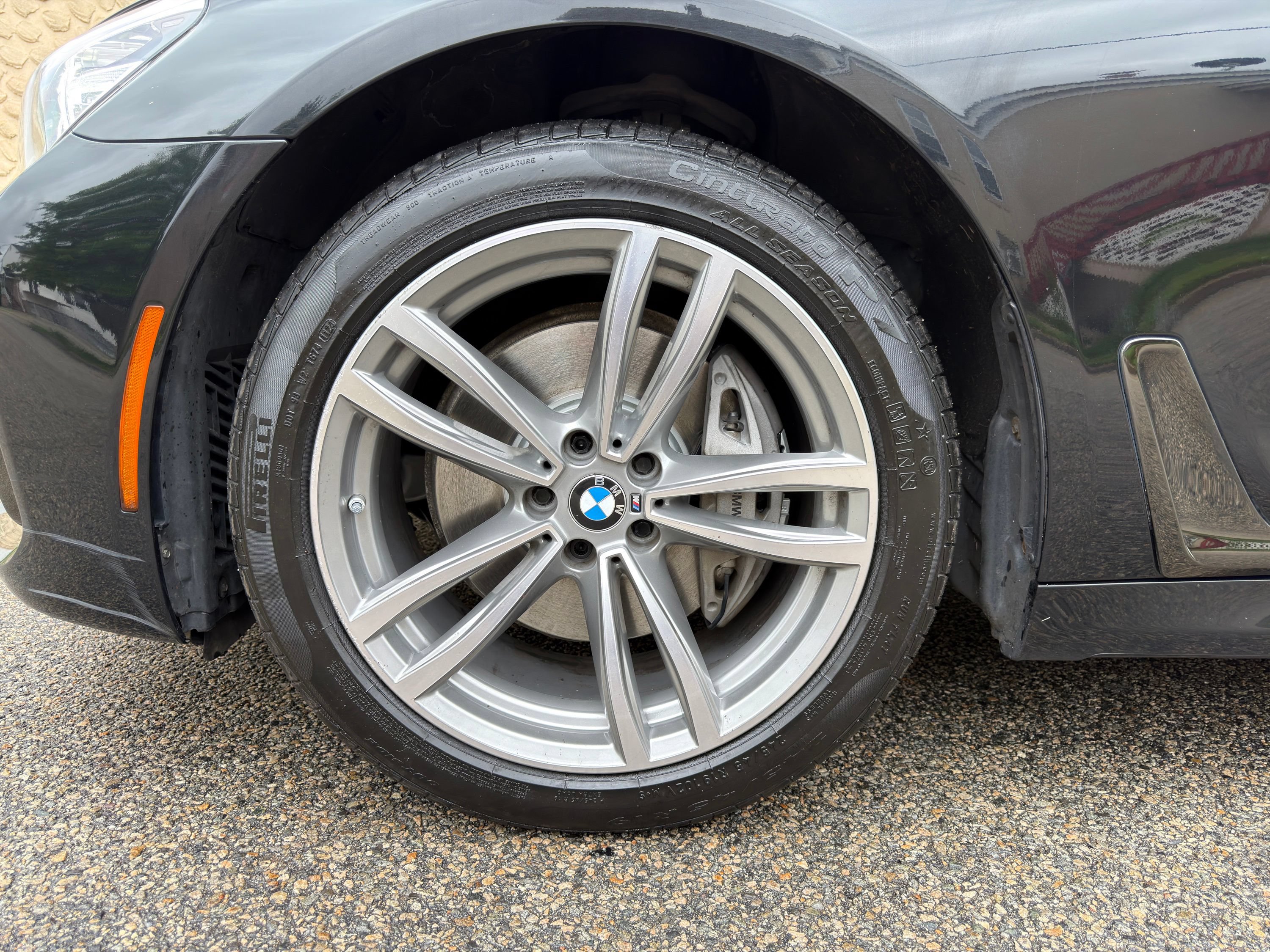 Used 2019 BMW 740i xDrive w/ M Sport Package AWD/4WD image 39